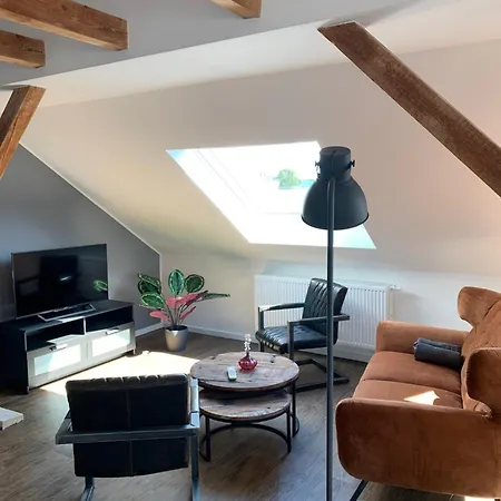 Lujzi Apartment *